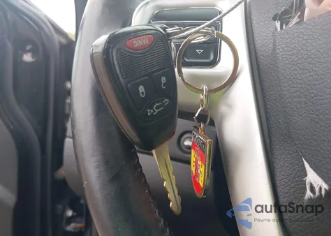 2012 Chrysler 200 Touring из США, поврежденный, VIN 1C3CCBBB9CN301201